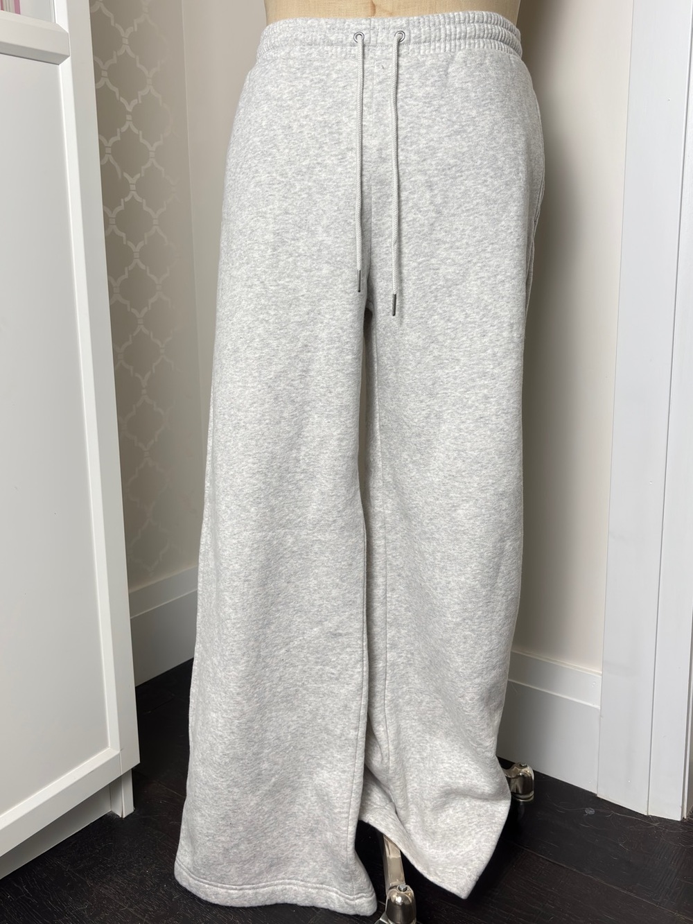 Grey Abercrombie sweatpants